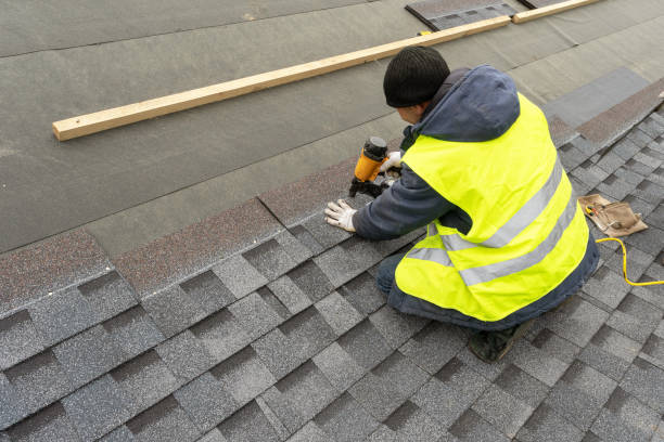 Best Flat Roof Repair Services  in Giddings, TX