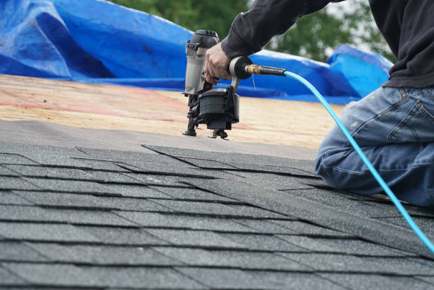 Best Commercial Roofing Services  in Giddings, TX